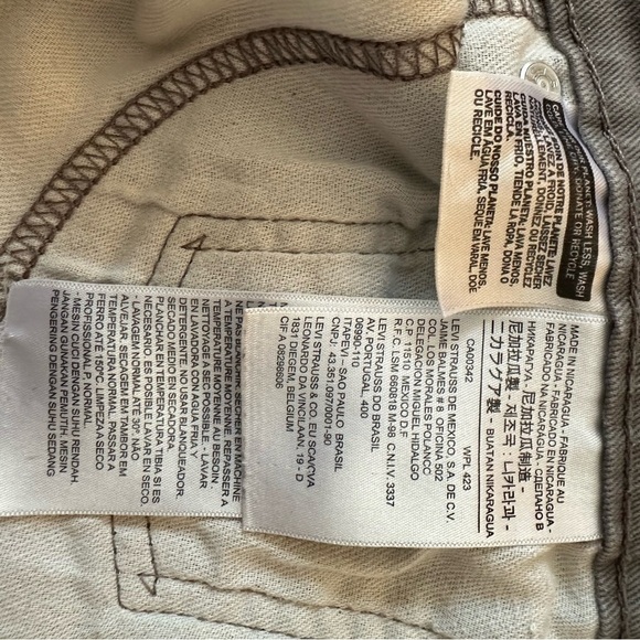 Levi's Men's 513. 34 waist x 32 length. Light‎ Grey. - Picture 6 of 10
